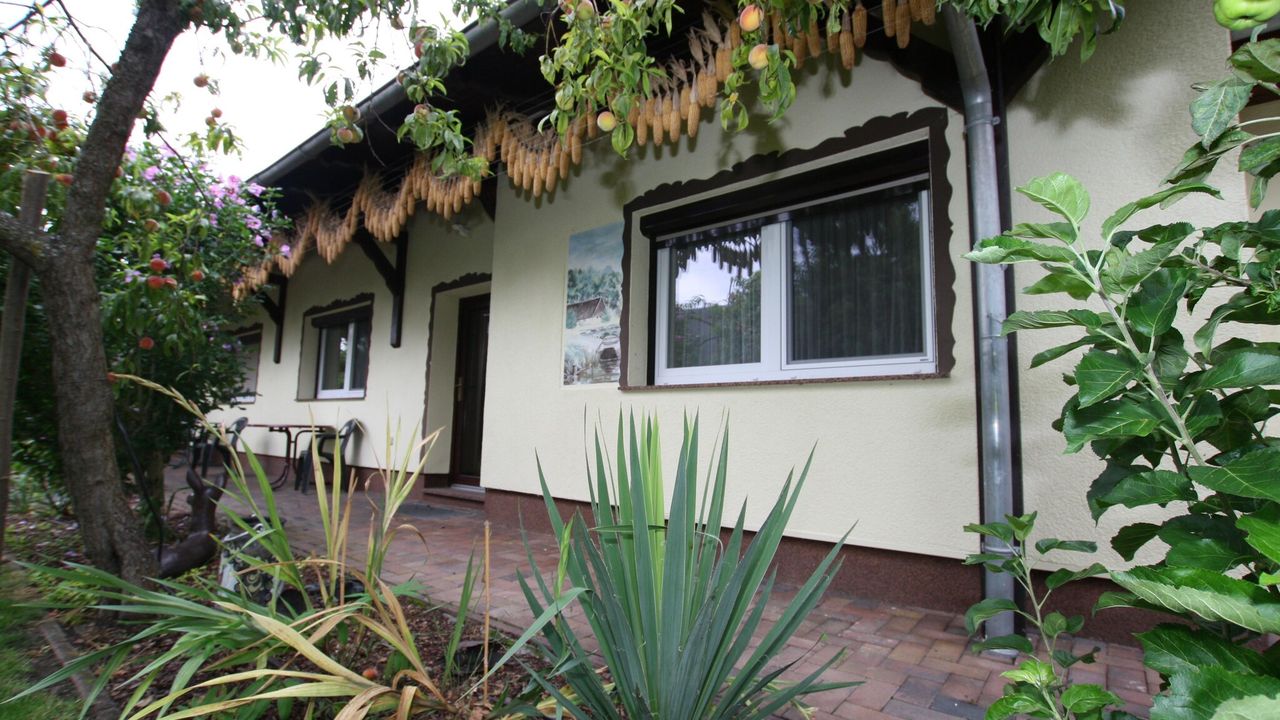 ExteriorSummer ExteriorSummer